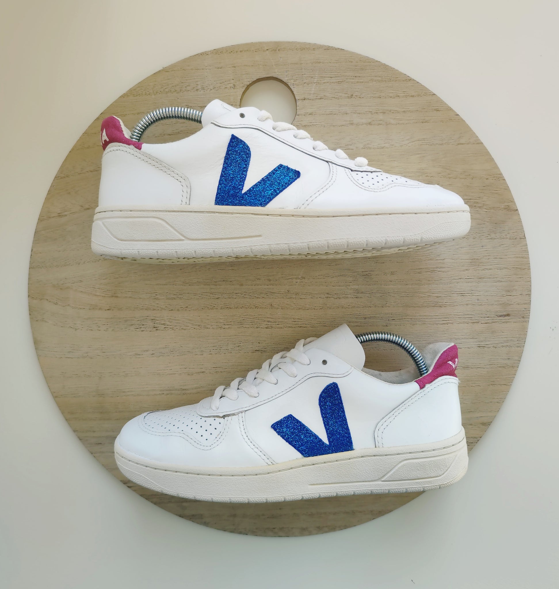 Veja V-10 White/Glitter T.36