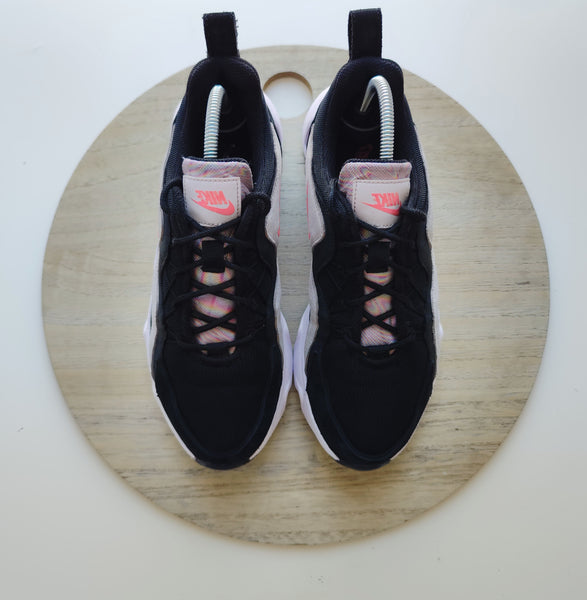 Nike RYZ 365 Black/Digital Pink T.38.5