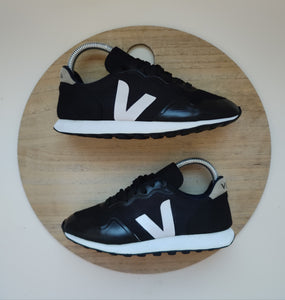 Veja Rio Branco Black/White T.36