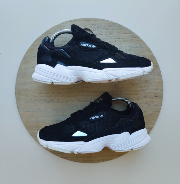 Adidas Falcon Core Black/White T.38 2/3