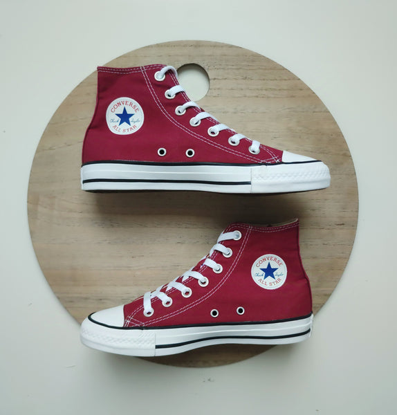 Maroon all star converse deals