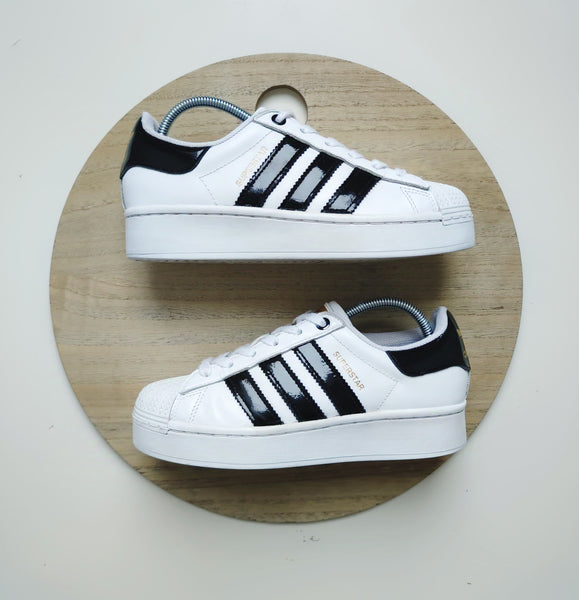 Adidas Superstar Bold Cloud White/Core Black/Gold Metallic T.36 2/3