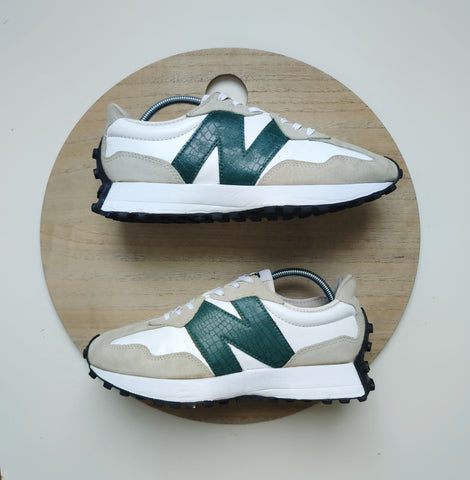 New Balance 327 White/Nightwatch Green T.39