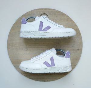 Veja V-12 White/Babe T.36