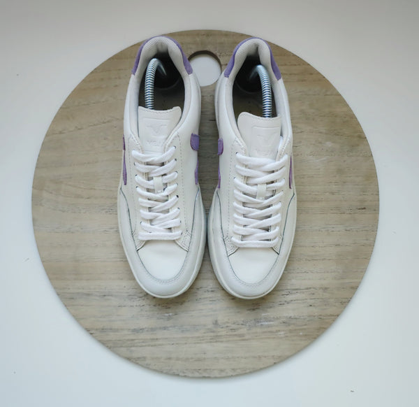 Veja V-12 White/Babe T.36